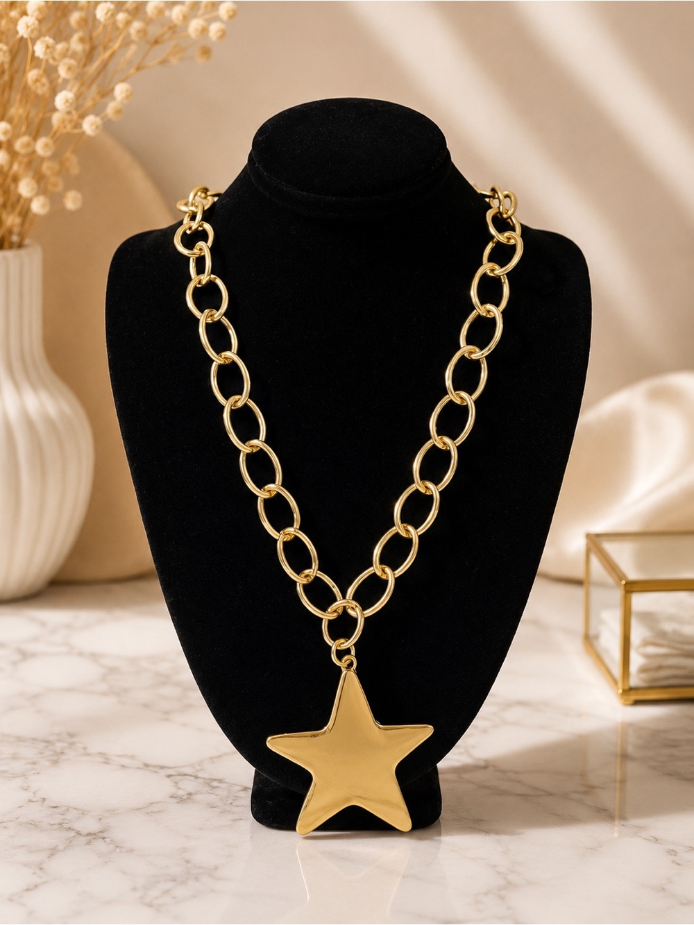 Gold Star Pendant Chunky Chain Necklace